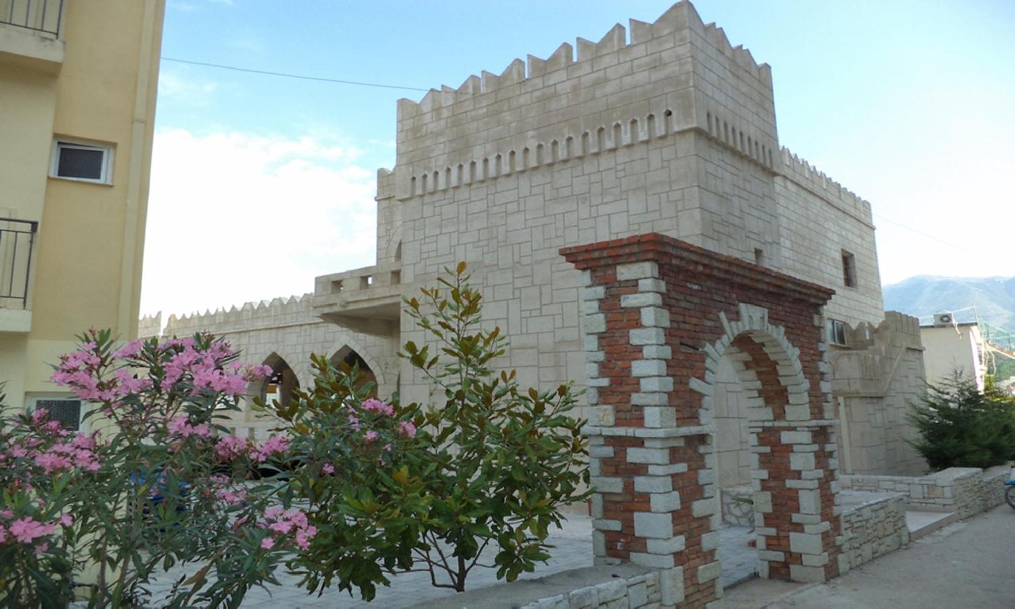 Castle Hotel Himare Exterior foto