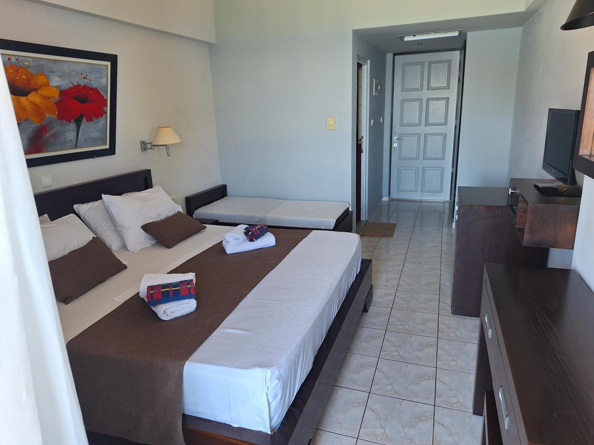 Castle Hotel Himare Exterior foto